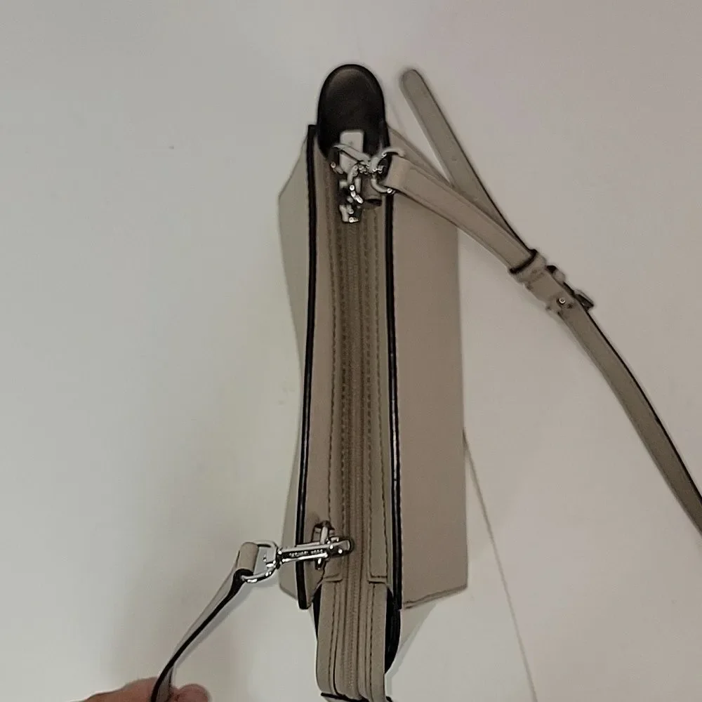 Michael‎ Kors Saffiano Mediu. Leather Women's Crossbody Bag